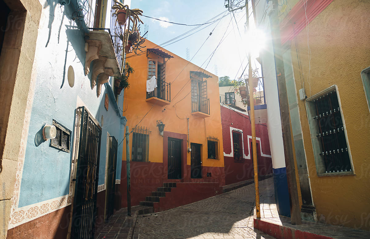 colorful houses in mexico