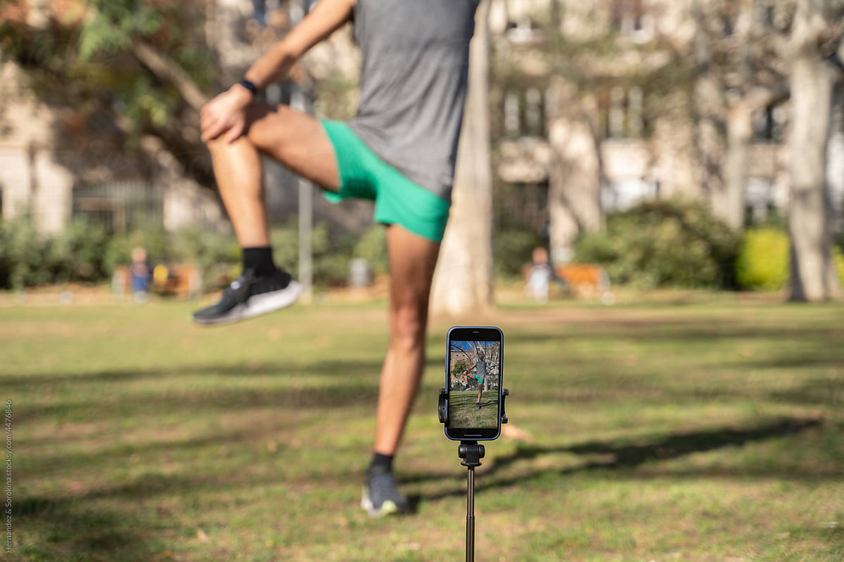 Recording Fitness Workout With Mobile Phone