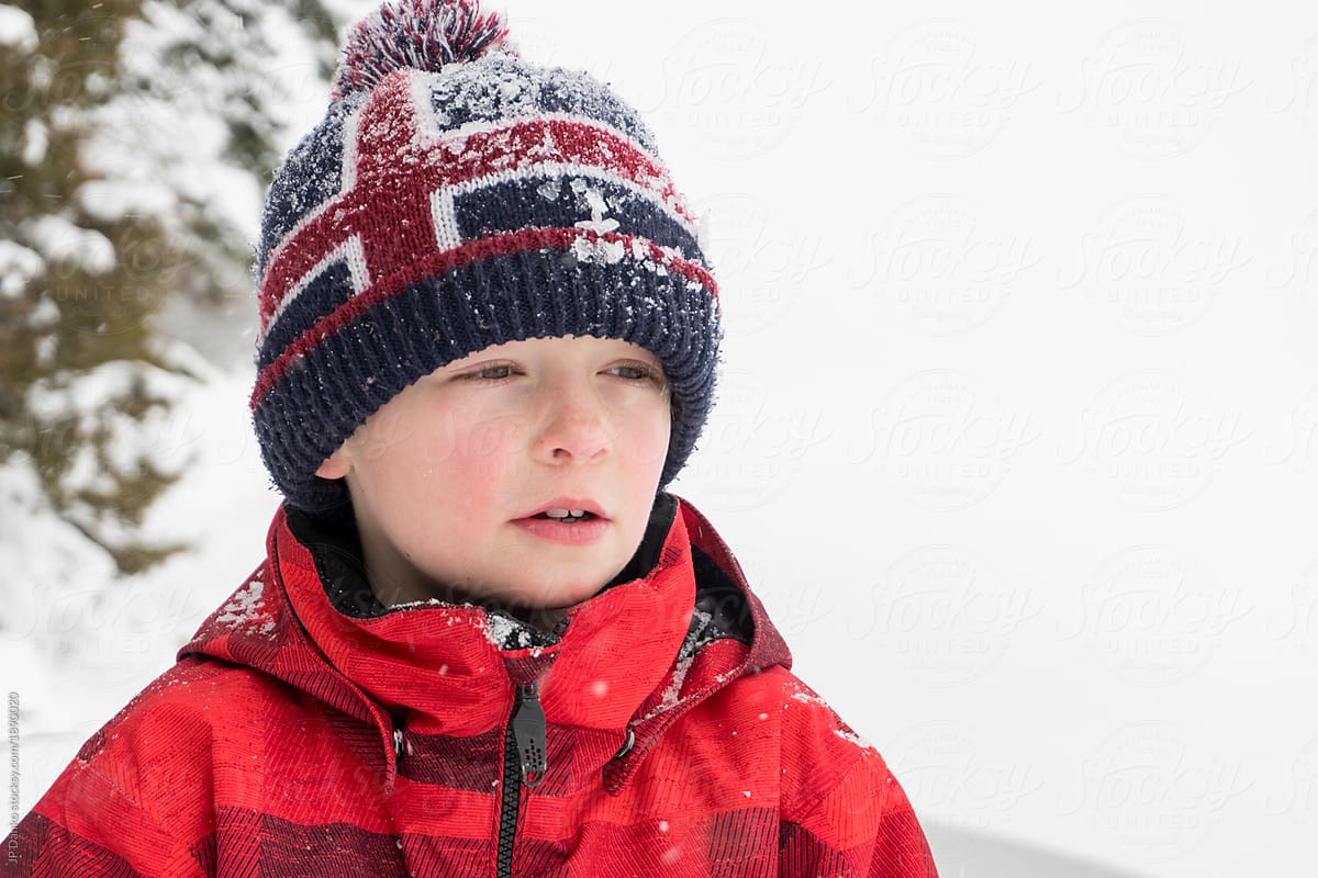 Jo da Skoleuddannelse Natura Cold Boy With Rosy Cheeks And Snow-covered Toque Looks Curious At Frozen  Landscape" by Stocksy Contributor "JP Danko" - Stocksy