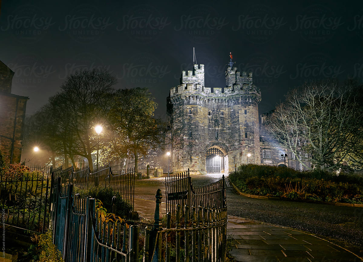 Evening fog at Lancaster Castle.