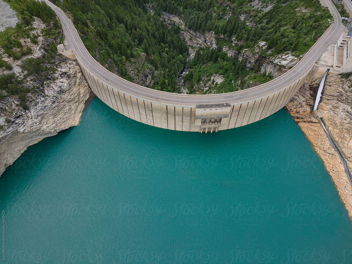 renewable energy, water dam from above, hydroelectricity in Europe