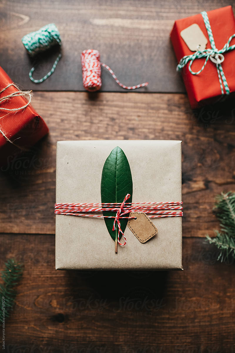 Rustic Christmas Gift Wrapping