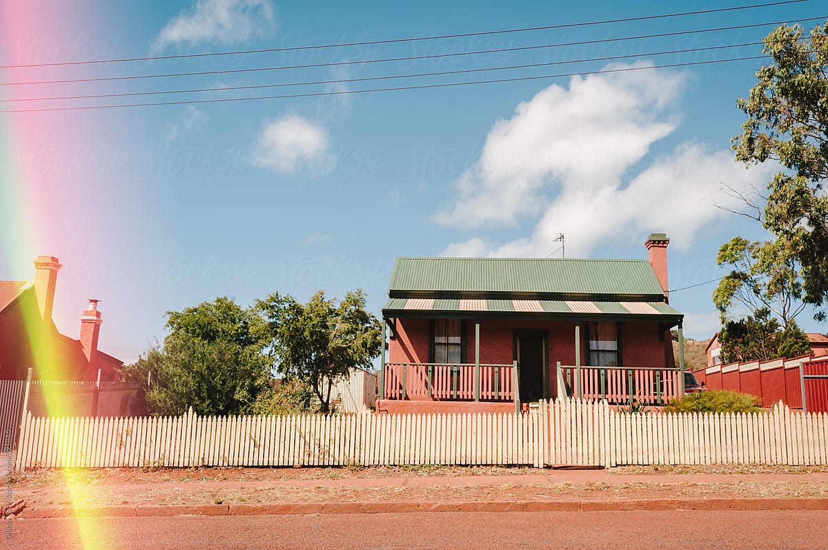 australian outback house