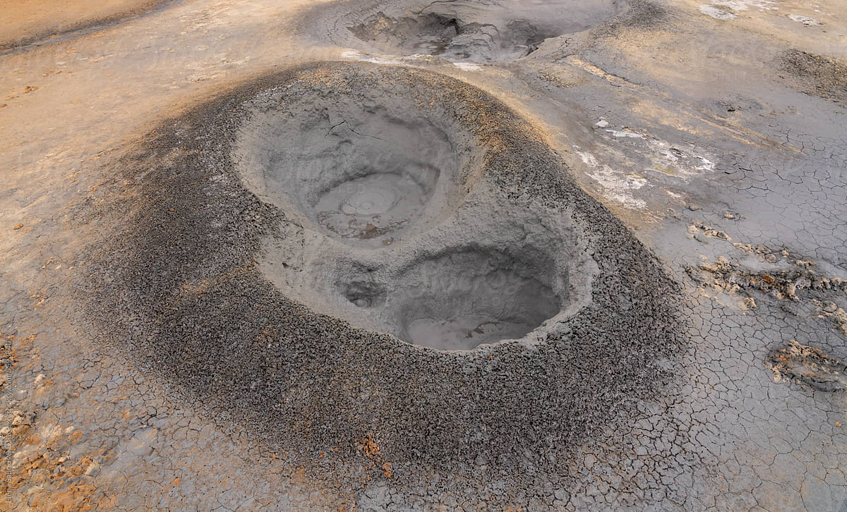 Geothermal pool with mud
