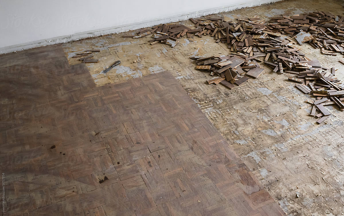Removing old wood parquet from the floor