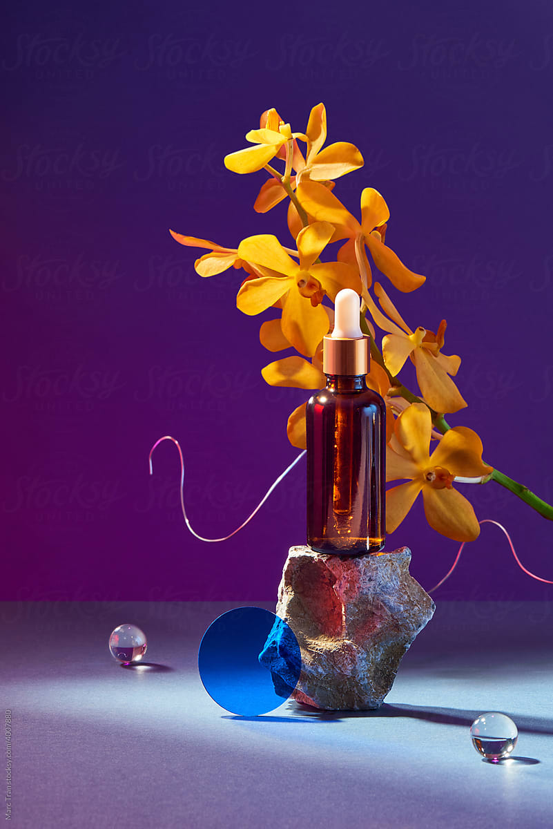 Cosmetic serum oil bottle