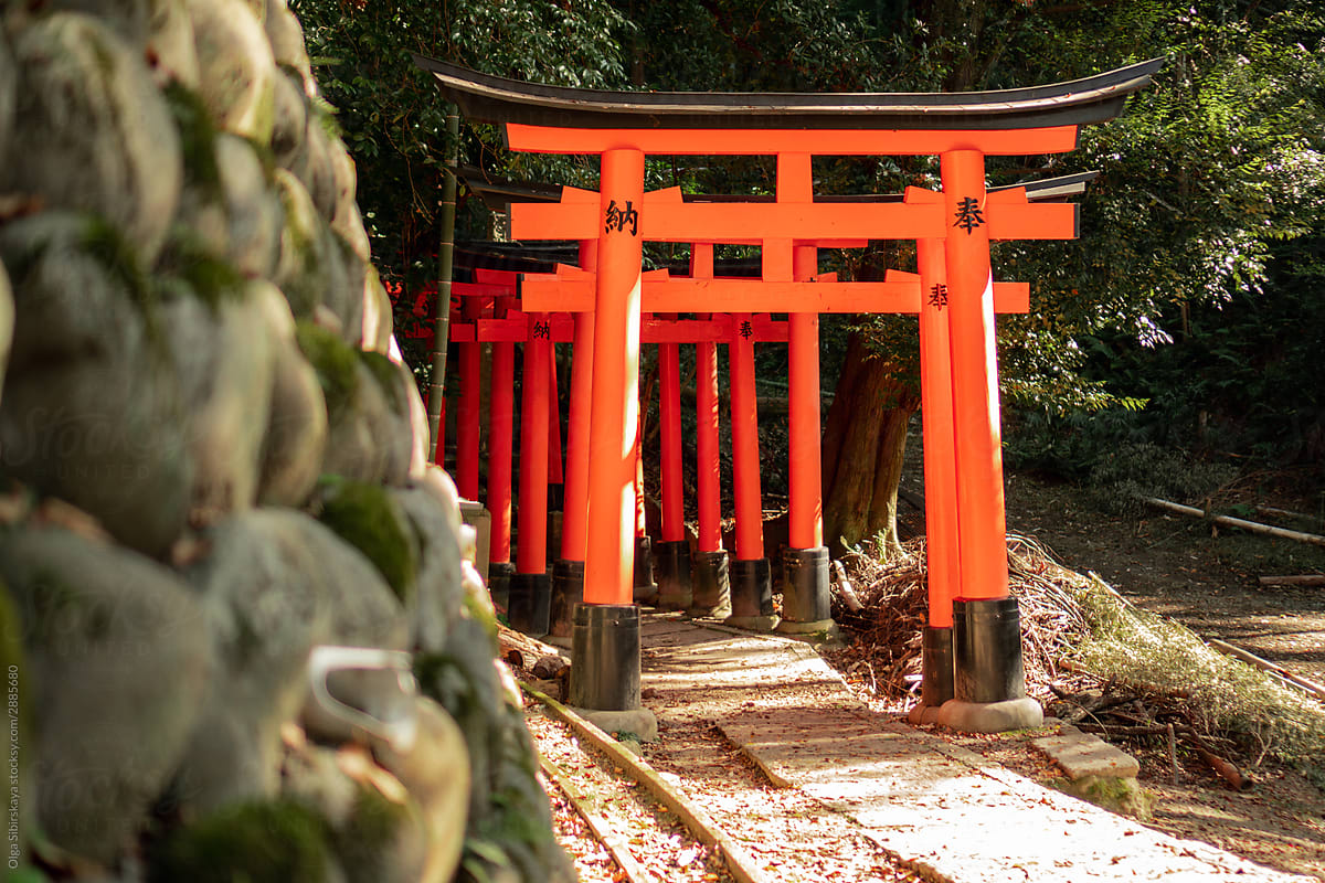 Gates of Fushimi inari shrine, Kyoto, Japan