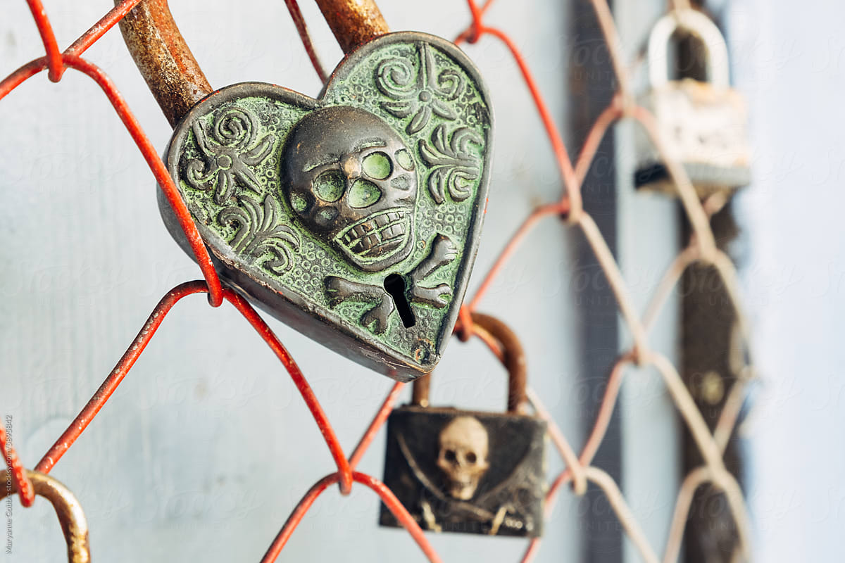 Love Locks: Toxic Relationship Concept
