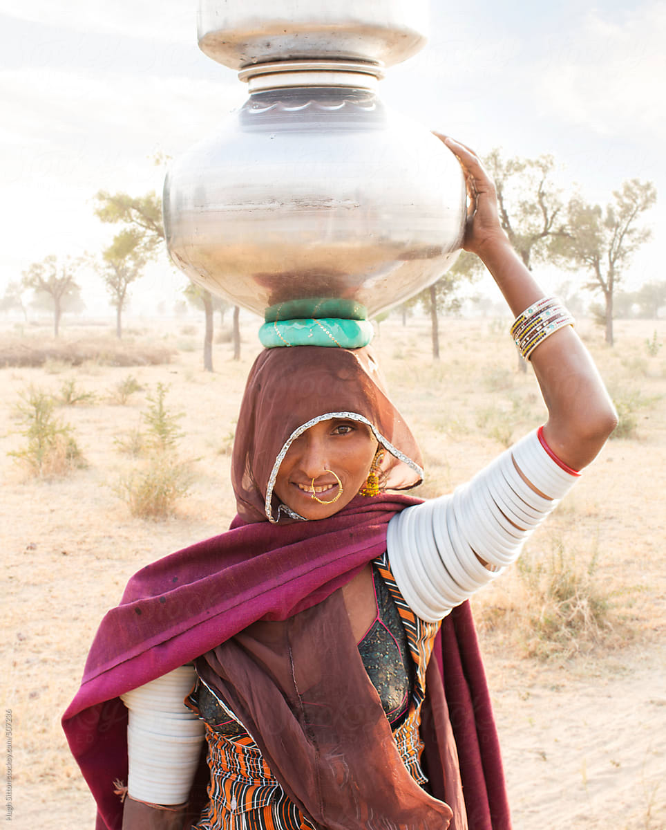 People of the Rajasthani Desert. India