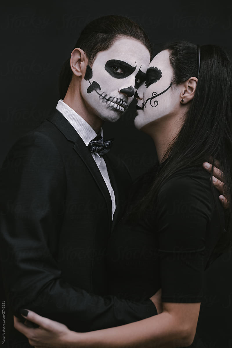 Halloween Couple in love