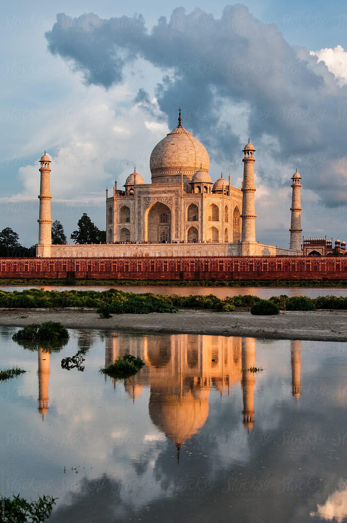 Taj Mahal reflections
