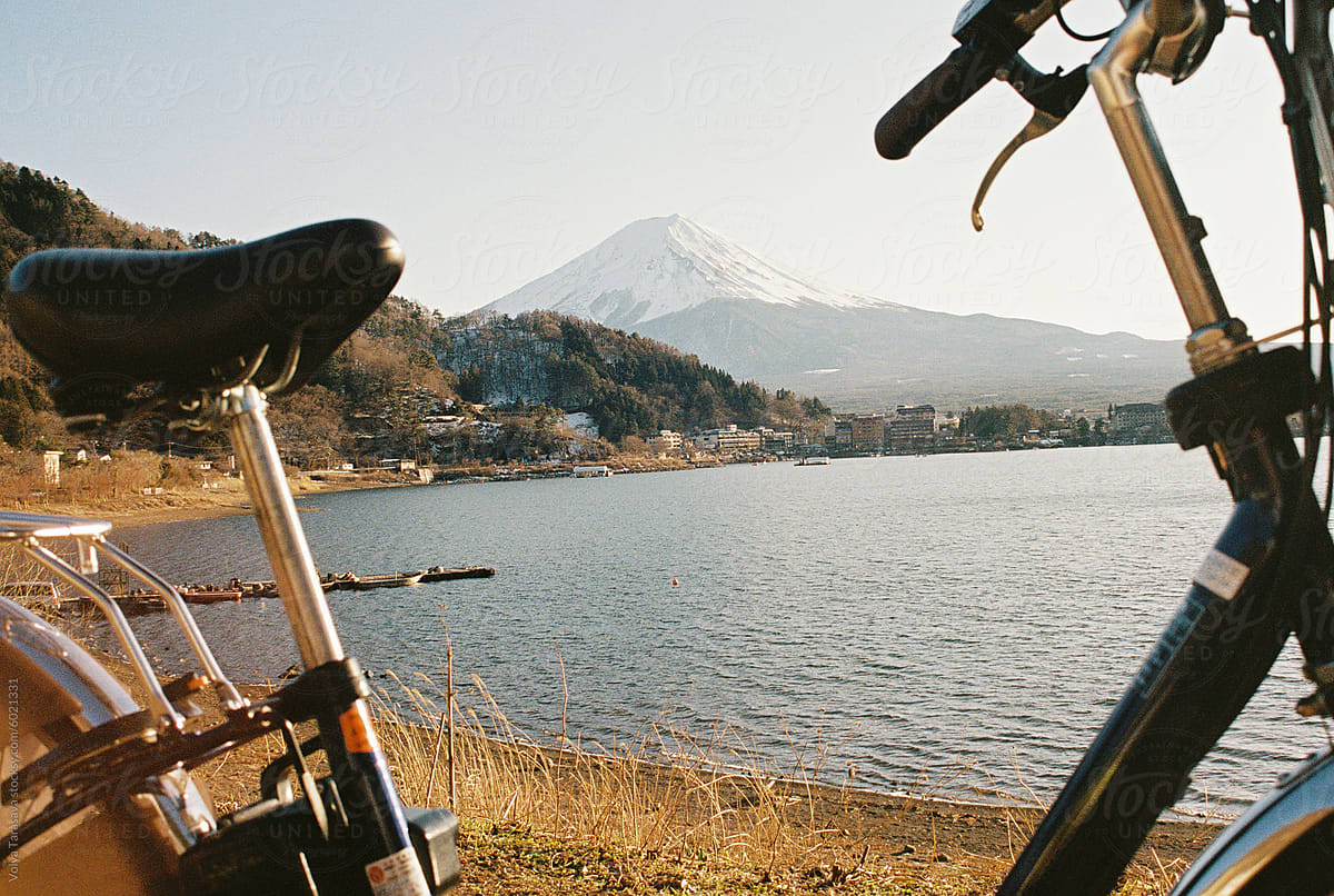 Mountain Fuji and a bicycle