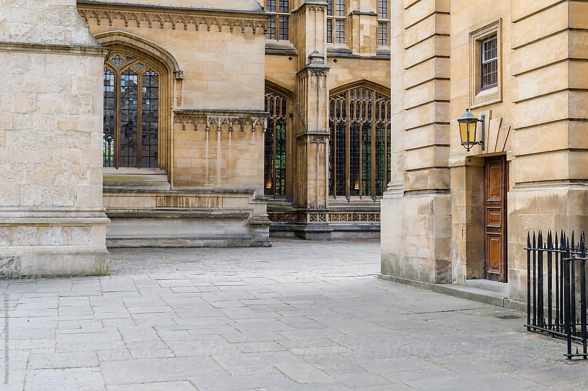 Quiet corner outside the Bodleian Library