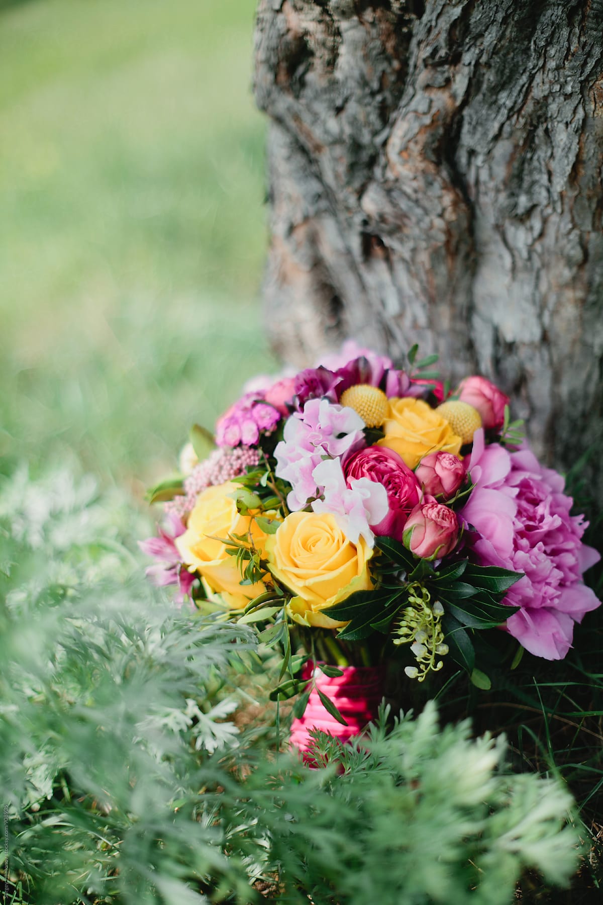 Wedding bouquet. Bride\'s flowers
