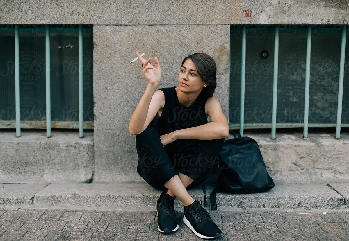 «portrait Of Real Lesbian Woman Smoking On The Street Del Colaborador