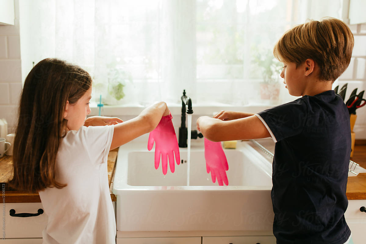 rubber gloves children