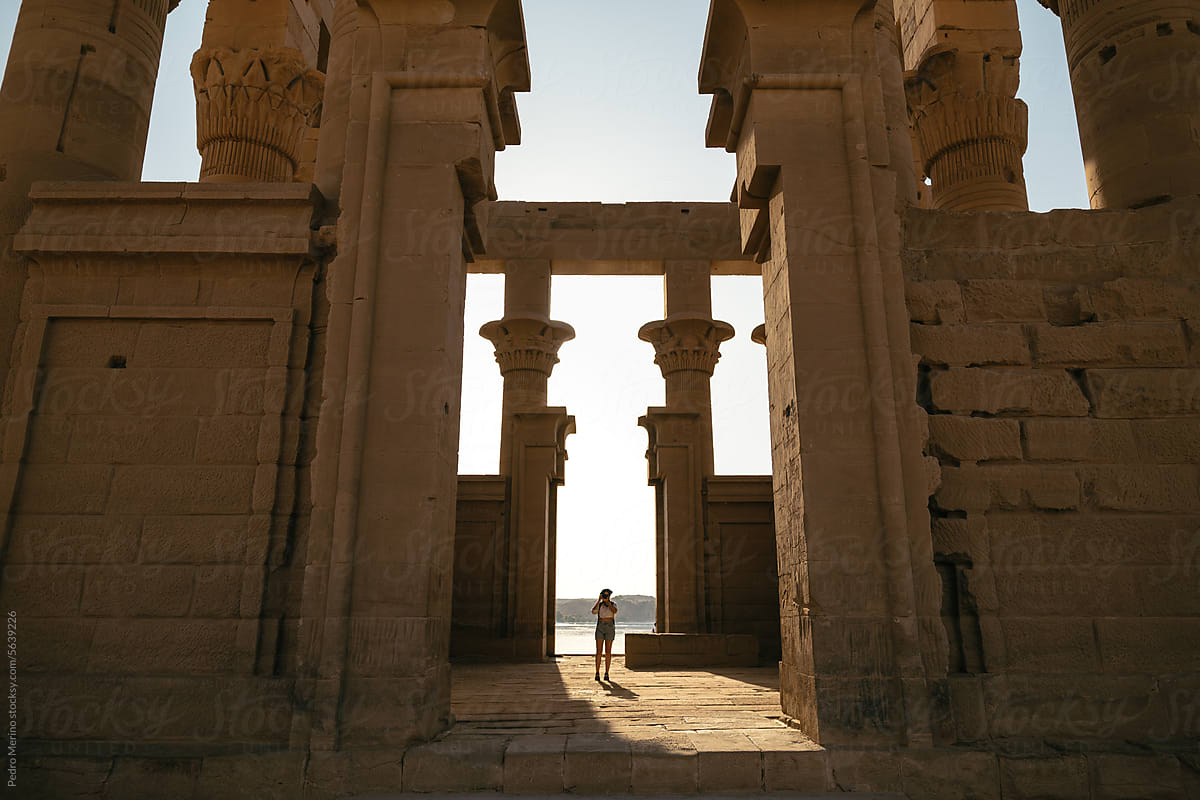 Photographer woman in the Philae Temple