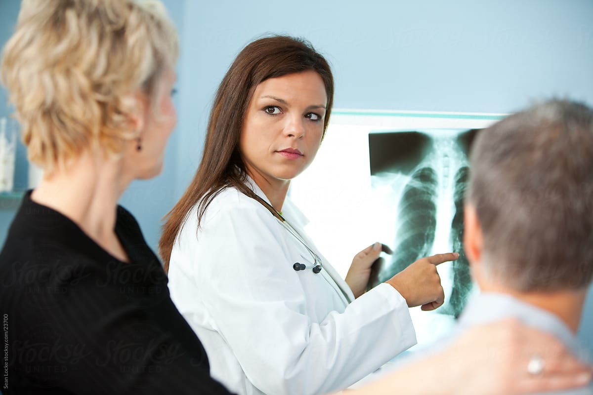 Exam Room: Physician Points Out Issue with X-ray