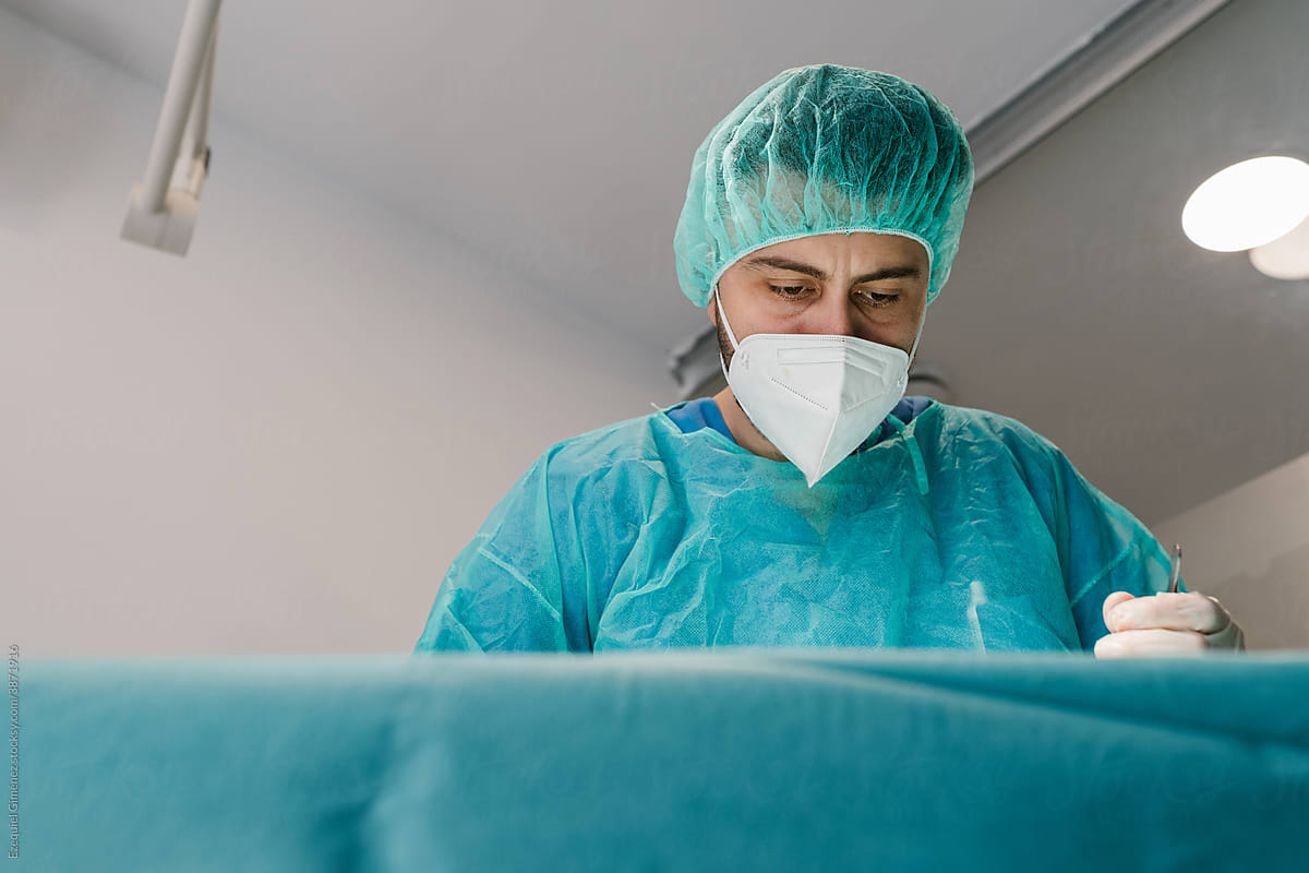 Portrait of a vet surgeon while operating