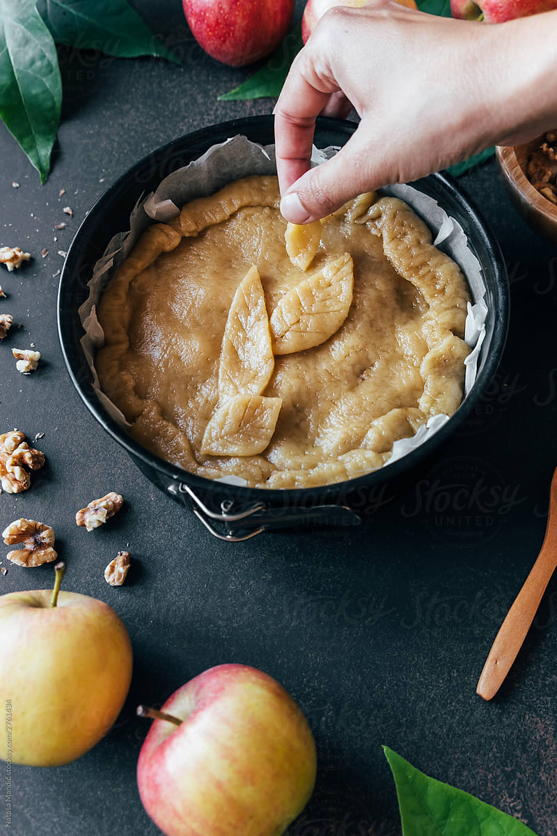 Making an apple pie