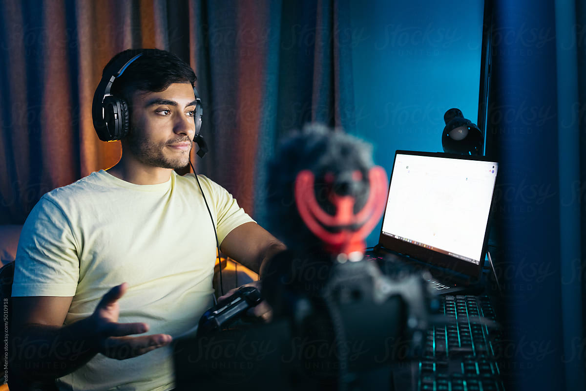 Gamer broadcasting a video game session