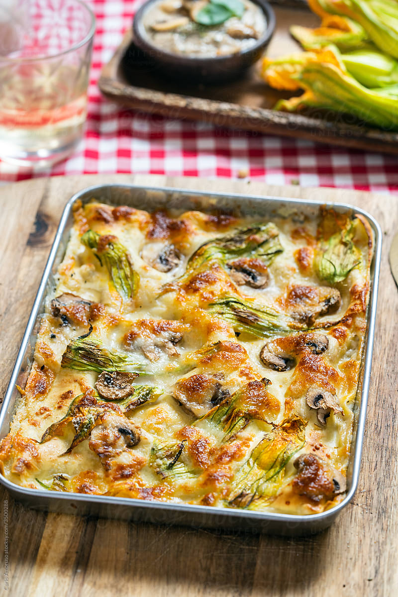 Lasagna mushrooms and courgette blossoms