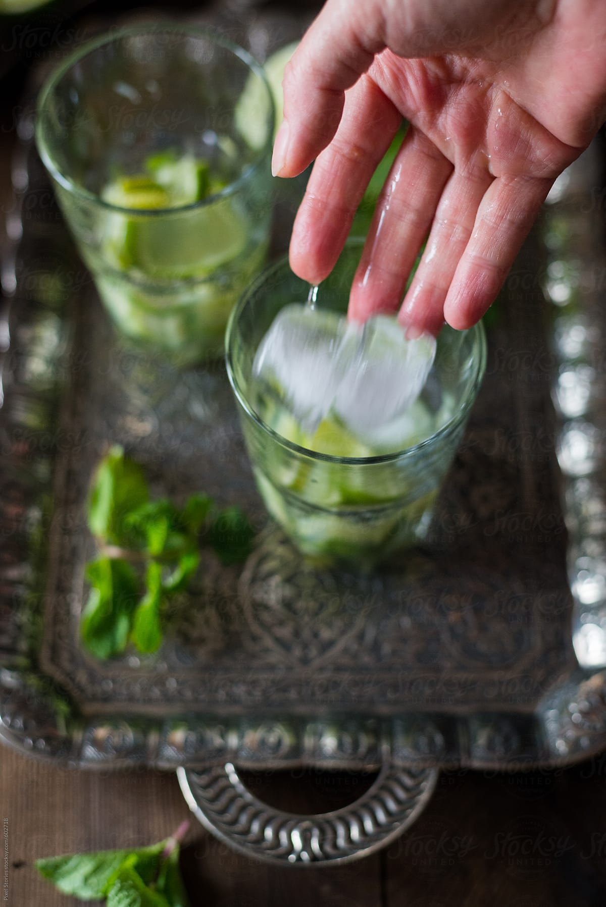 Drinks: making mojito cocktail at home