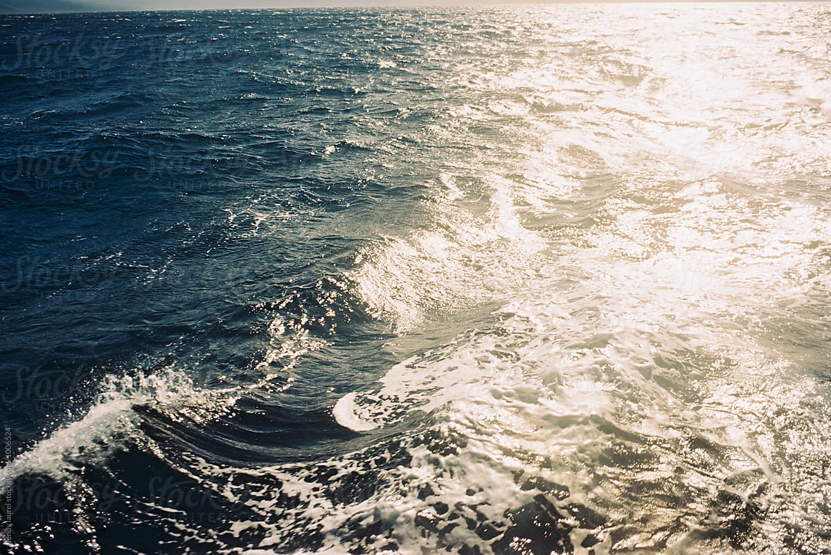 ocean and sunlight off boat