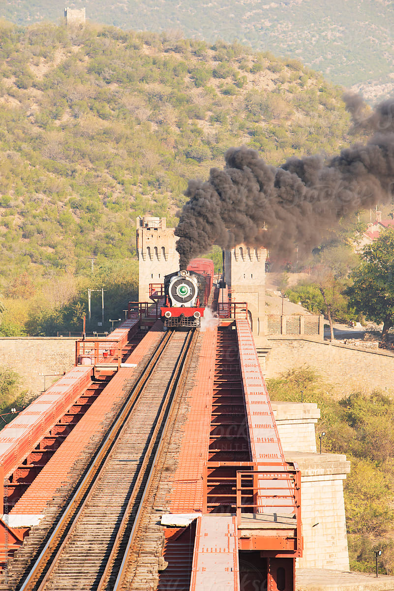 Smokey cloud of a locomotive !