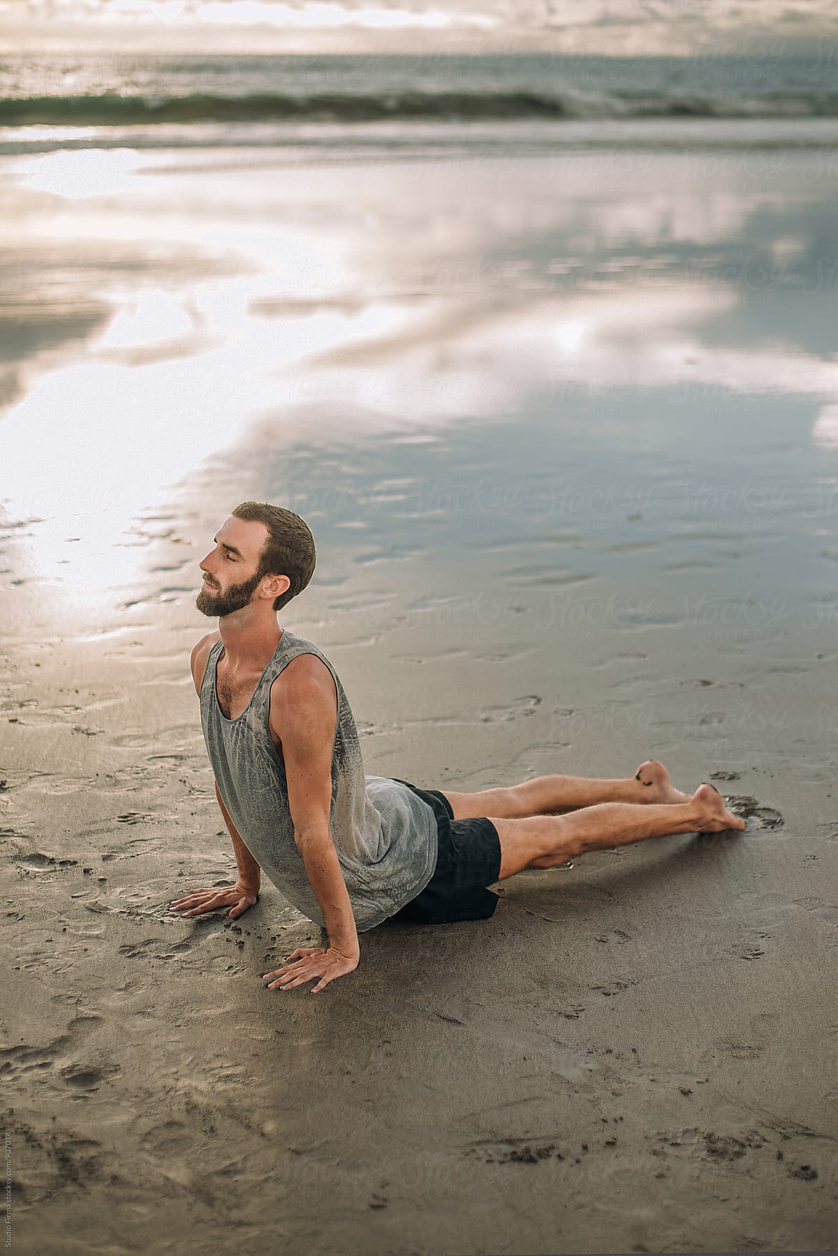 Yoga On The Beach Del Colaborador De Stocksy Studio Firma Stocksy