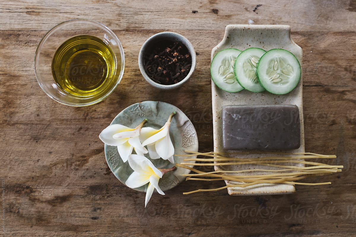 Olive Oil and Cucumber for Healthy Skin Care