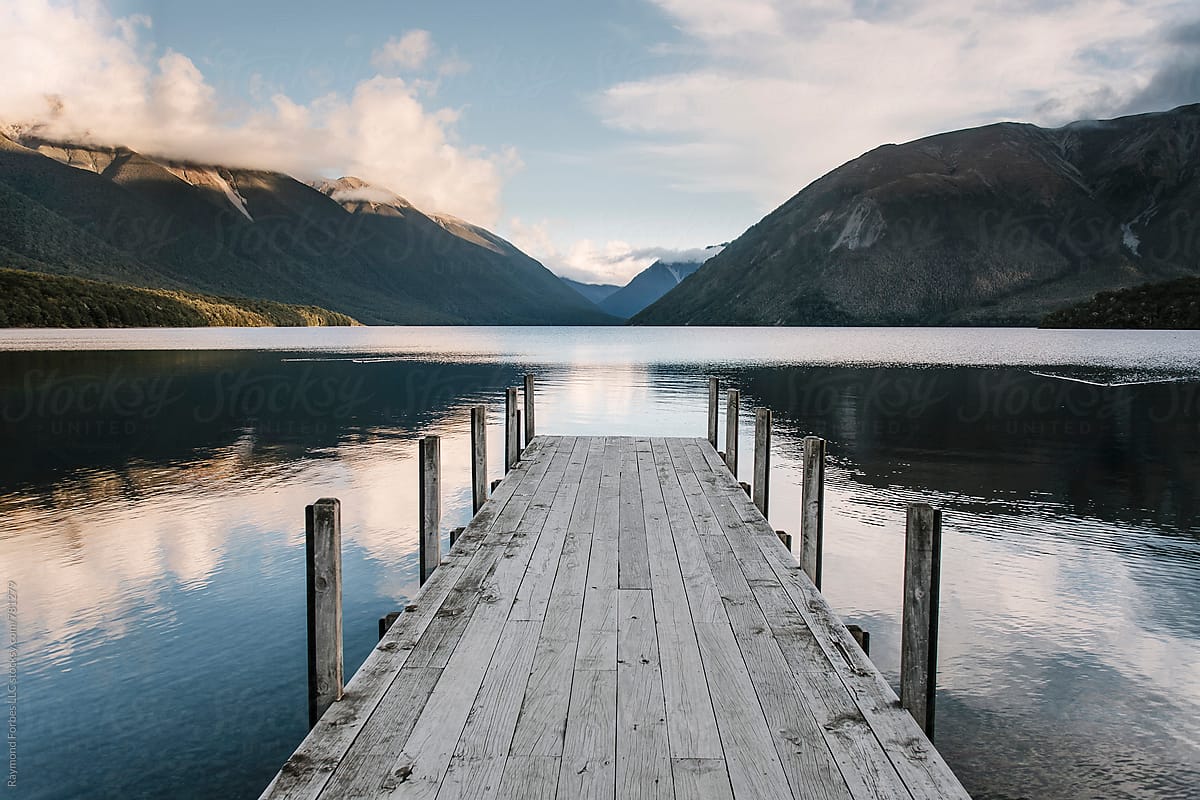 Peaceful Lake landscape in New Zealand with dock