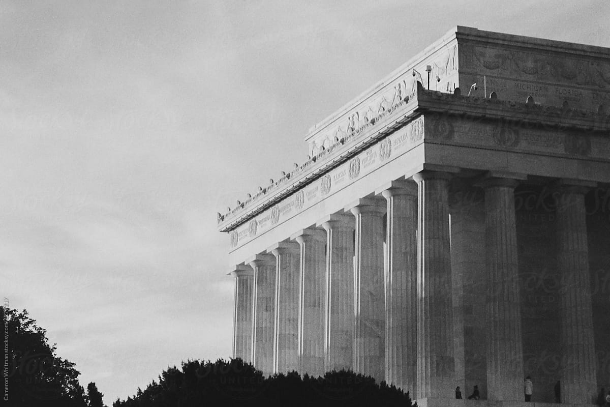 Lincoln Memorial in grainy black and white