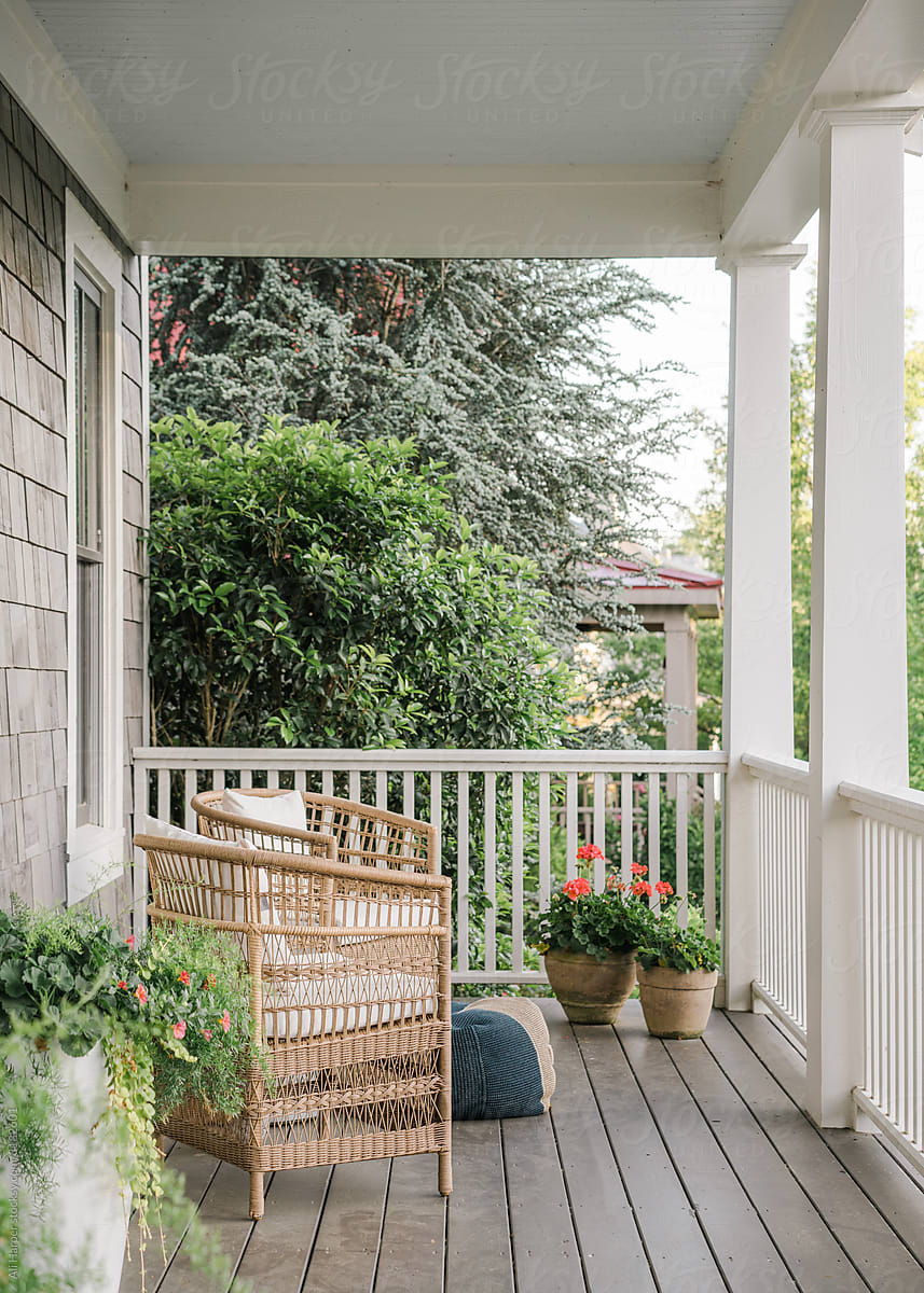 Southern front porch in the spring
