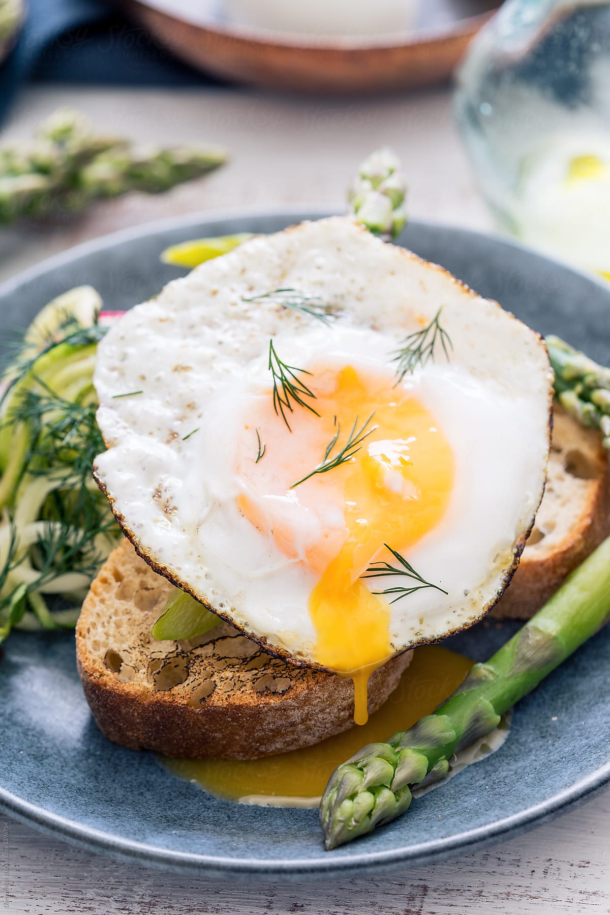 Lunch: Fried duck egg with asparagus on toast. by Darren Muir - Brunch ...