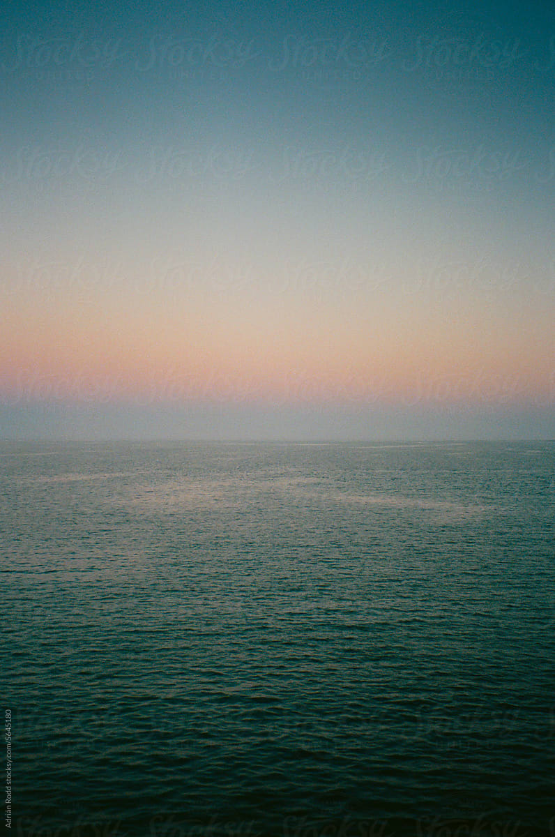 Ocean Sunrise: A Serene New Beginning