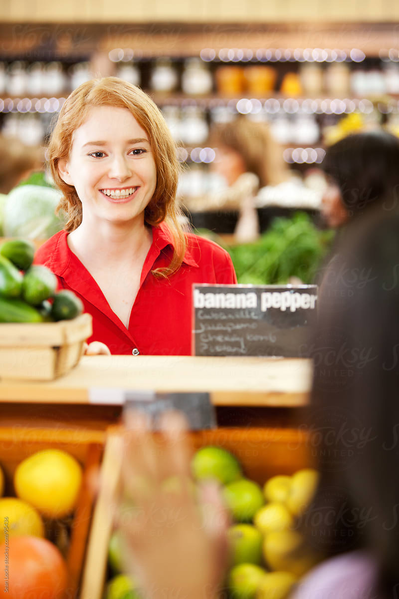 Market: Woman Sees Friend Over Grocery Bins