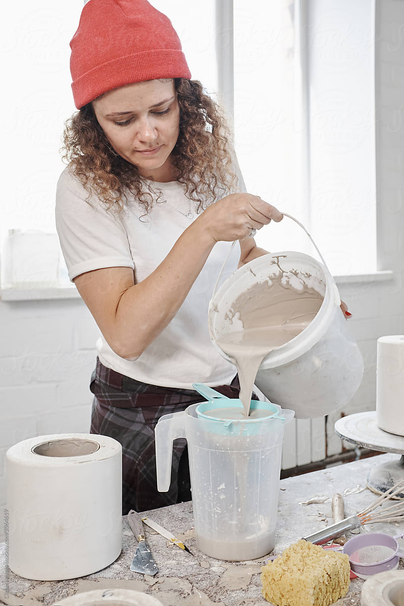 Porcelain Master Pouring Slurry