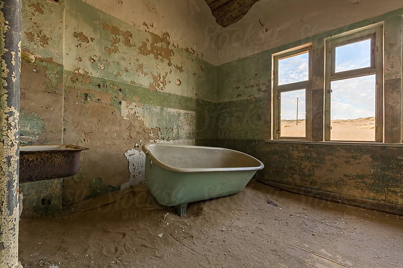 Bathtub in Bathroom at Kolmanskop Ghost Town near Lüderitz, Namibia, Africa