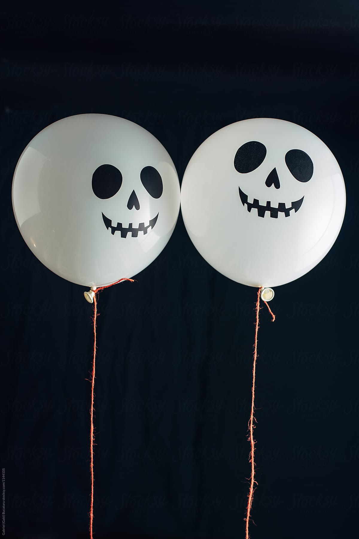 Two spooky Halloween balloons