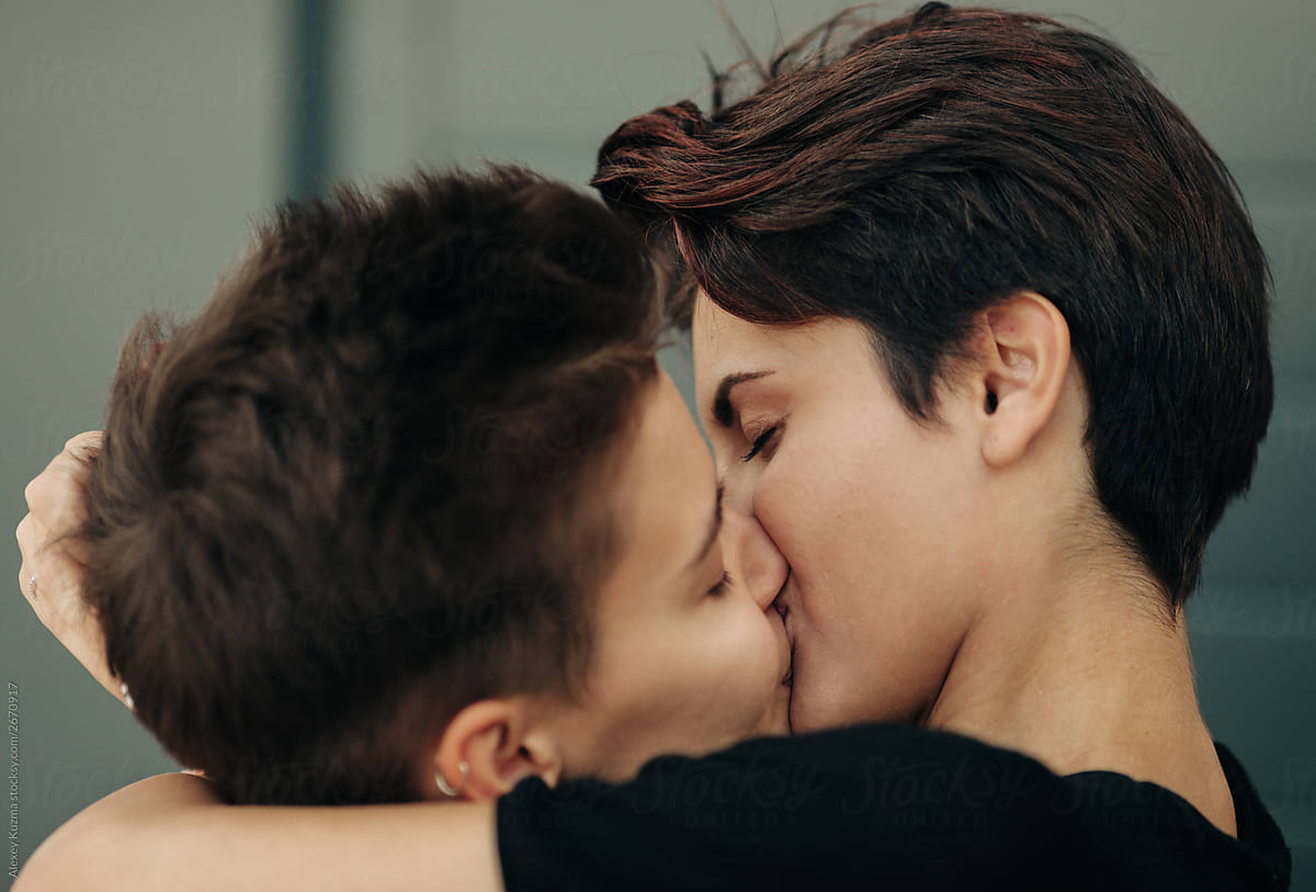 Real Lesbian Couple In Love Del Colaborador De Stocksy Alexey Kuzma