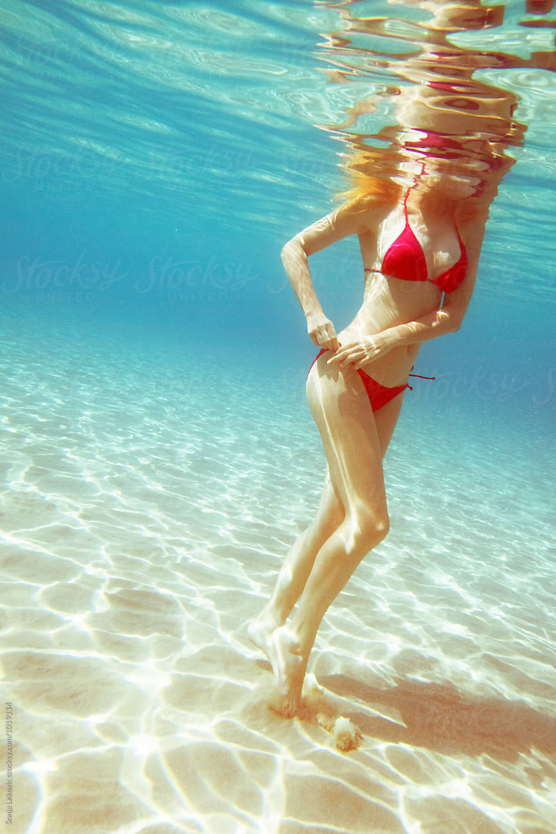Woman Underwater In Pink Bikini By Sonja Lekovic Body Underwater Hot