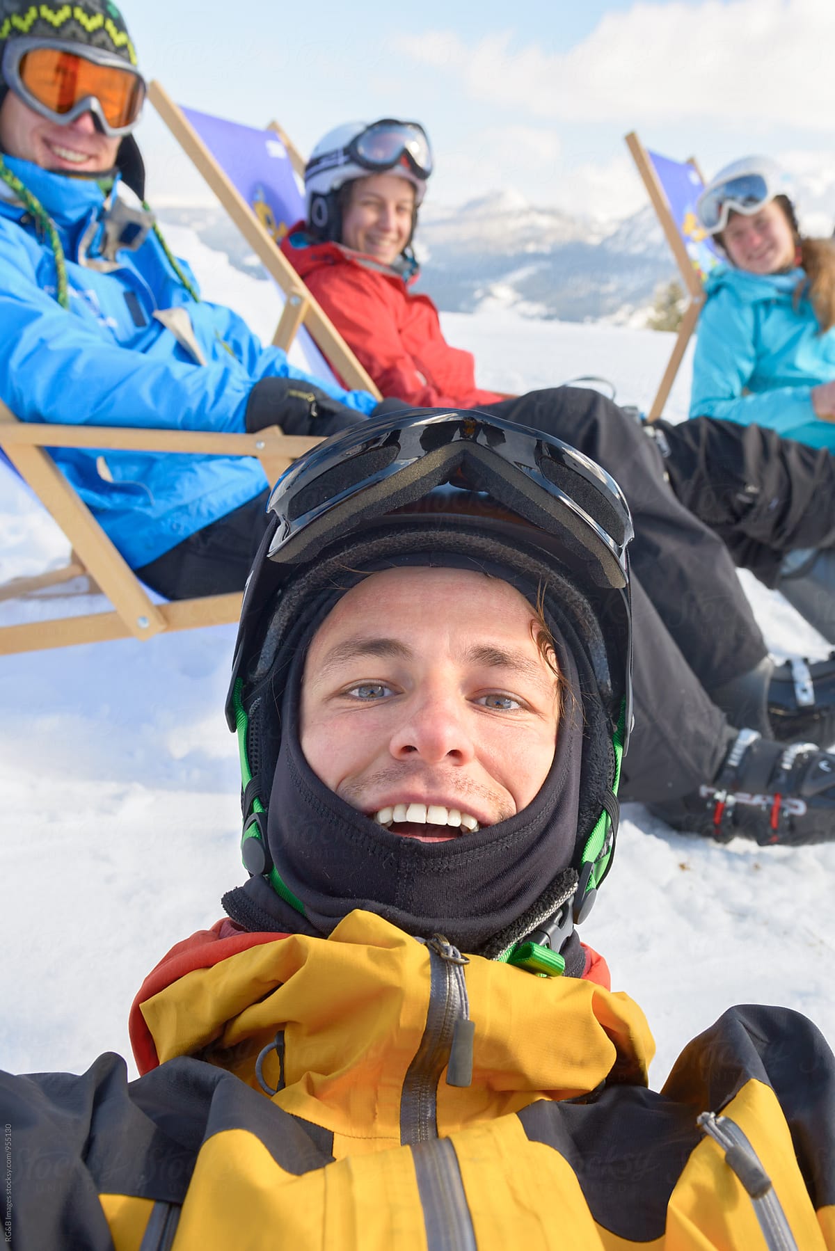 Friends taking a selfie on the ski slope