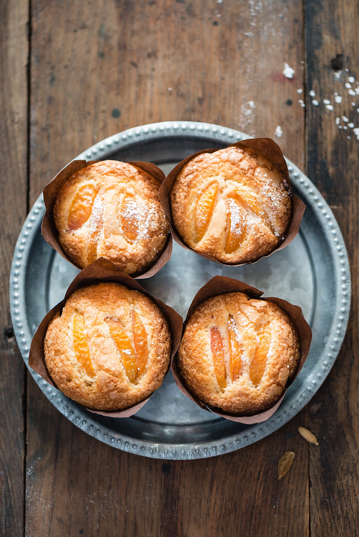 apricot and cardamom cupcakes
