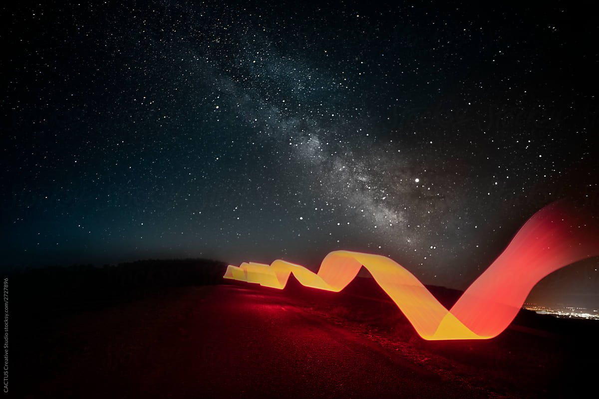 Lightpainting with milky way