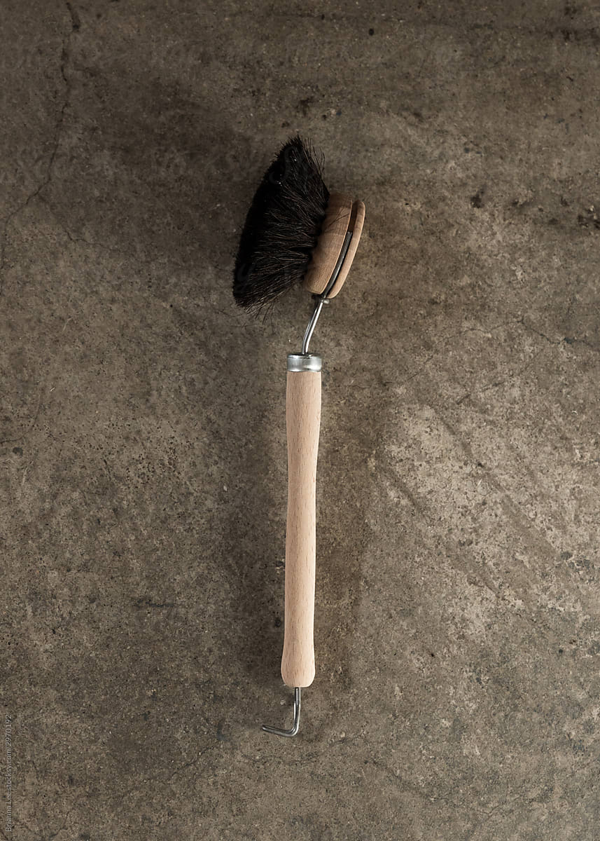 Wood Brush on Concrete tabletop
