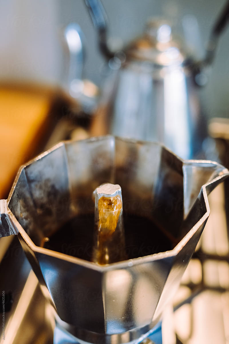 Coffee extraction in Moka Pot