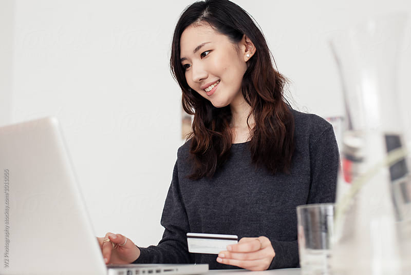 Online shopping payment with credit card