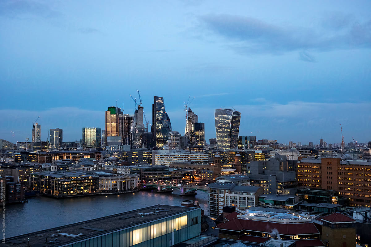 London cityscape during an amazing sunset