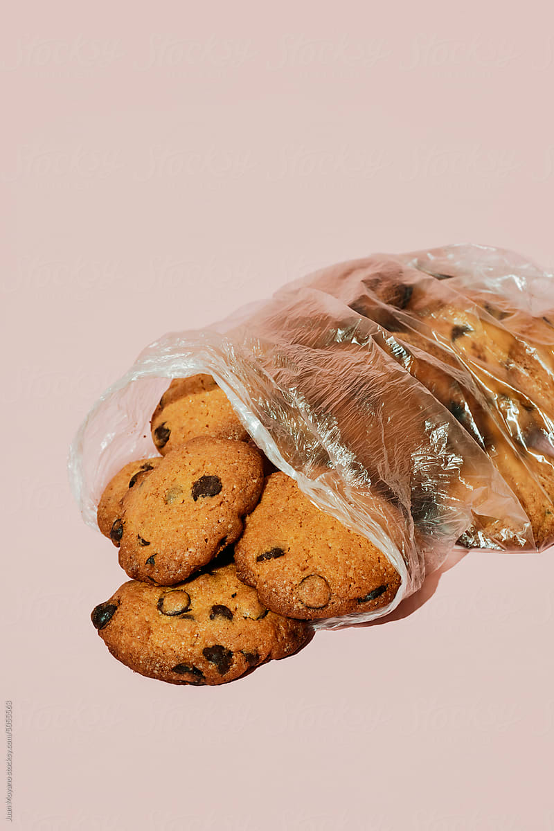 cookies out from a plastic bag